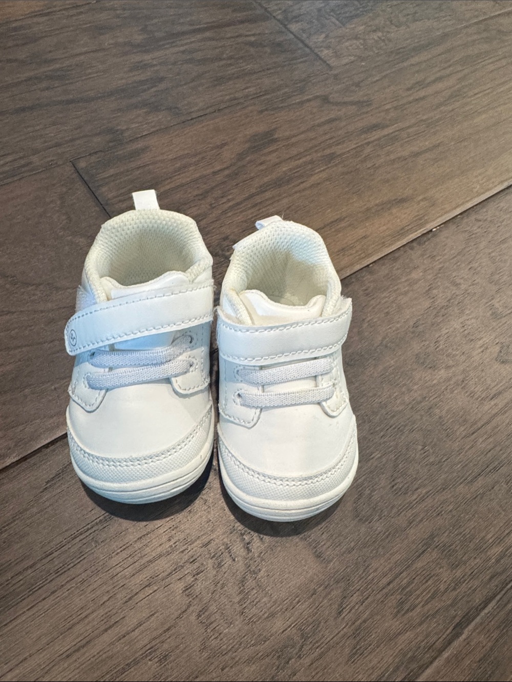 Stride rite White Velcro Sneakers - Classic Casual Shoes